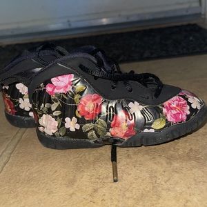 COPY - Nike Kids floral Foamposite- size 7C
